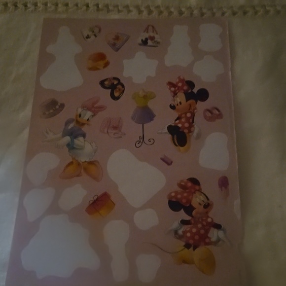 Disney Flash And Glow Stickertivity - Picture 4 of 11